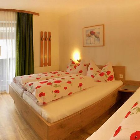 Pension Heidelberg - Fam Fuchs Hopfgarten im Brixental Bilik gambar